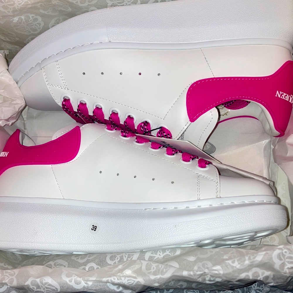 Alexander Mcqueen Sneakers Size 39